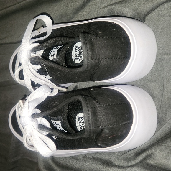 DC Platform Sneakers Women's Size 5 - Picture 2 of 8